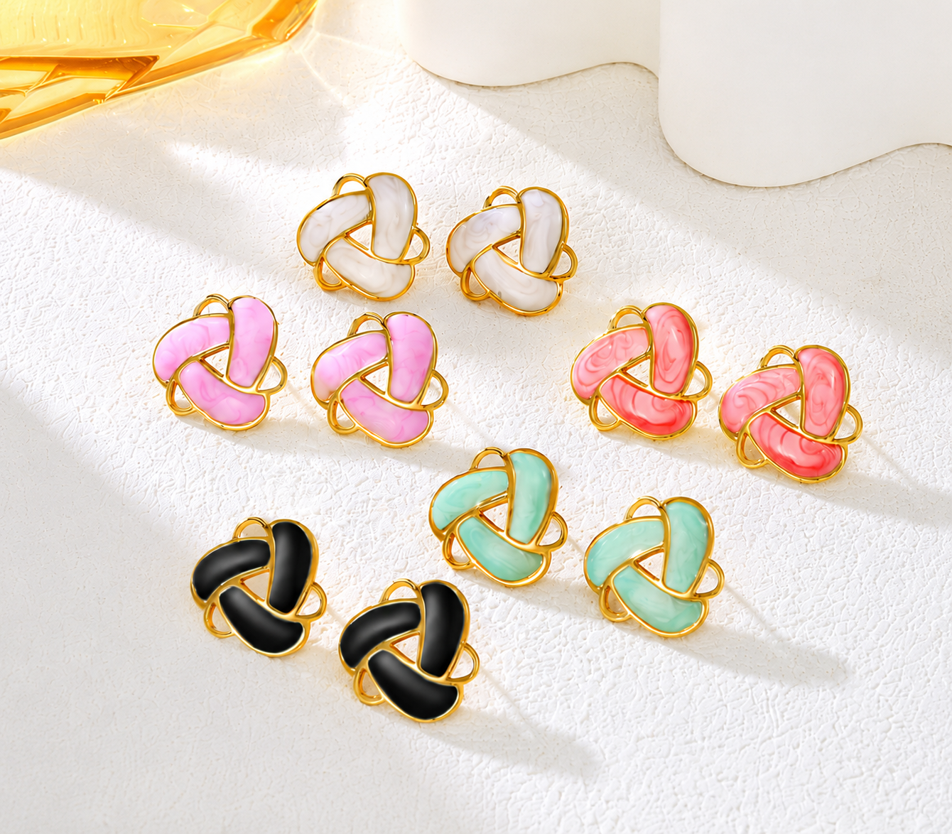 SSE-20 Anti Tarnish Knot Earrings